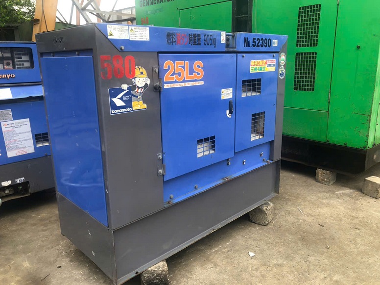 máy phát điện Denyo 25LS hàng nhật bãi đẹp nguyên bản zin